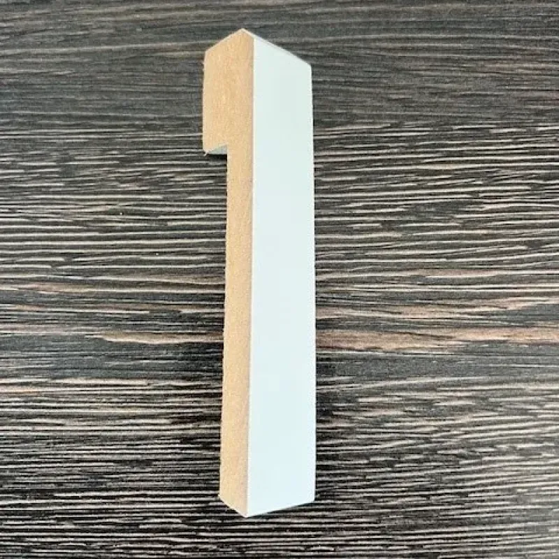 Eindstuk MDF Overzetplint schuin 22x120 RAL9010 Links