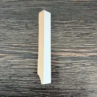 Eindstuk MDF Rechte plint 15x120 RAL9010 Links