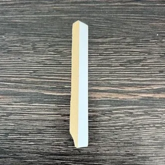 Eindstuk MDF Rechte plint 12x120 RAL9016 Links